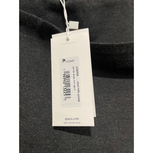 NWT SPANXsmooth Ponte Wrap Mini Skirt with Built-in Short Charcoal Heather Small - Picture 3 of 6